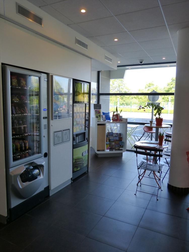 Ibis Budget Tours Nord Luaran gambar