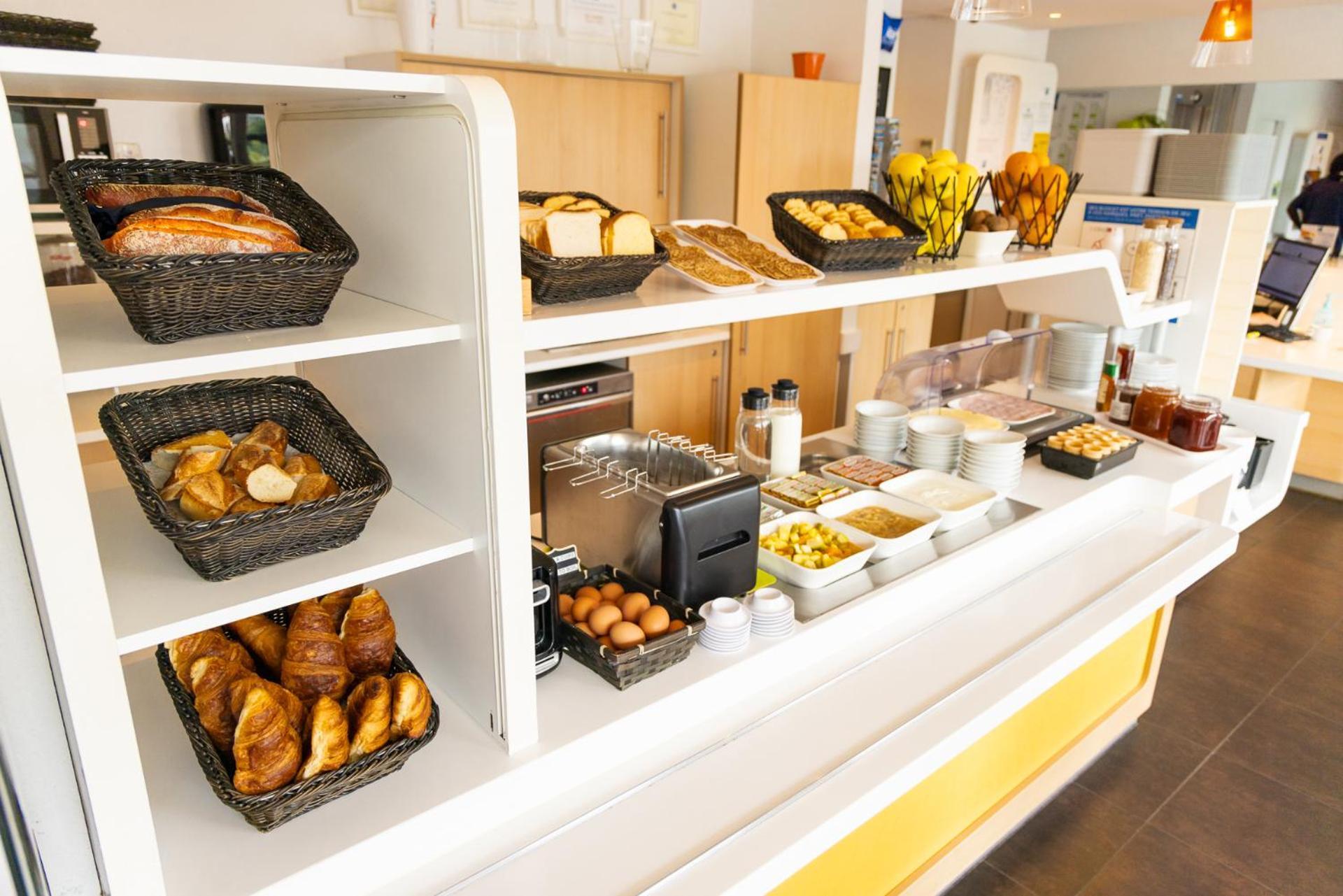 Ibis Budget Tours Nord Luaran gambar