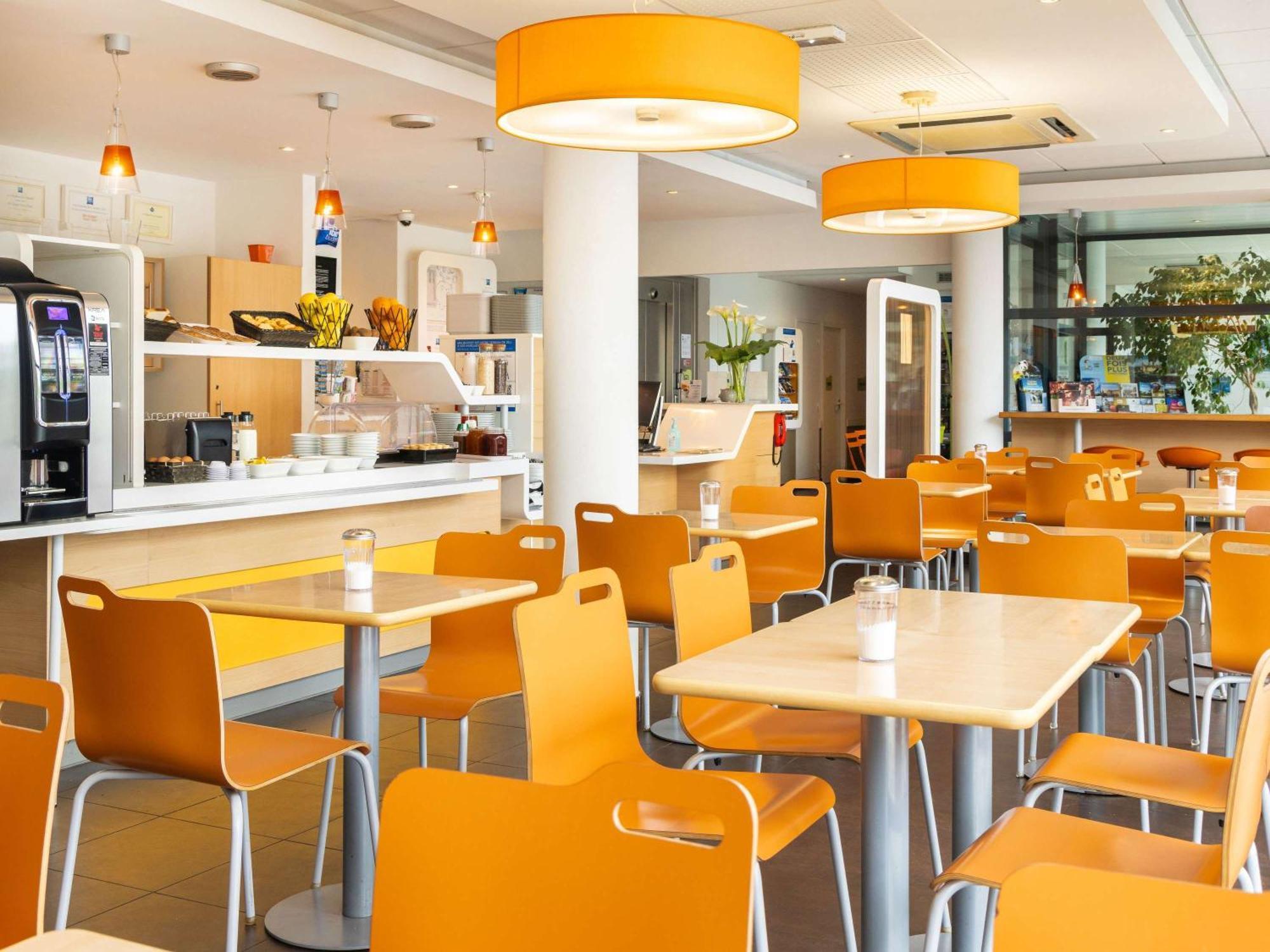 Ibis Budget Tours Nord Luaran gambar