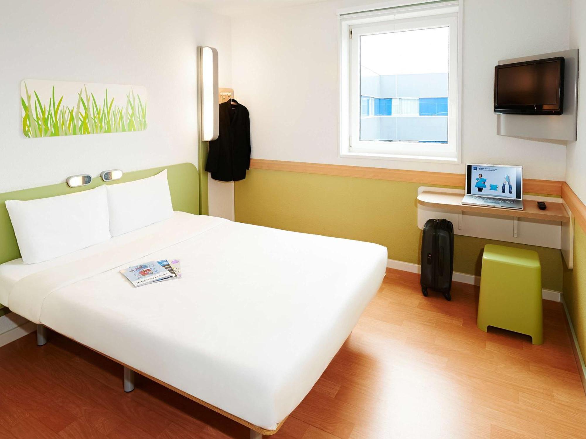 Ibis Budget Tours Nord Luaran gambar