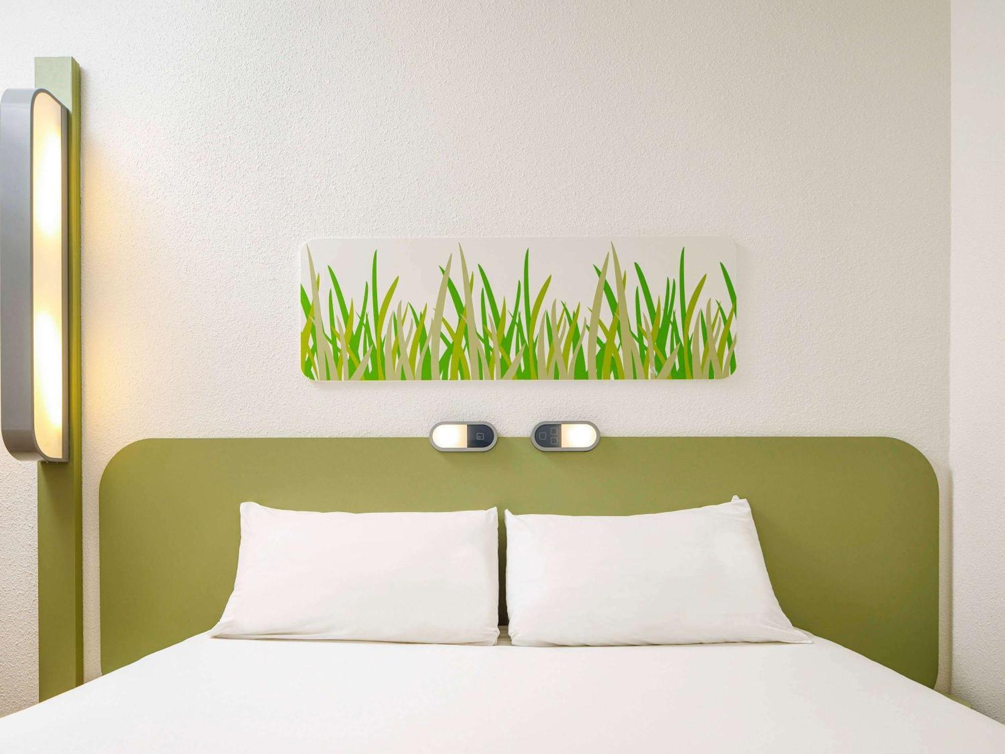Ibis Budget Tours Nord Luaran gambar