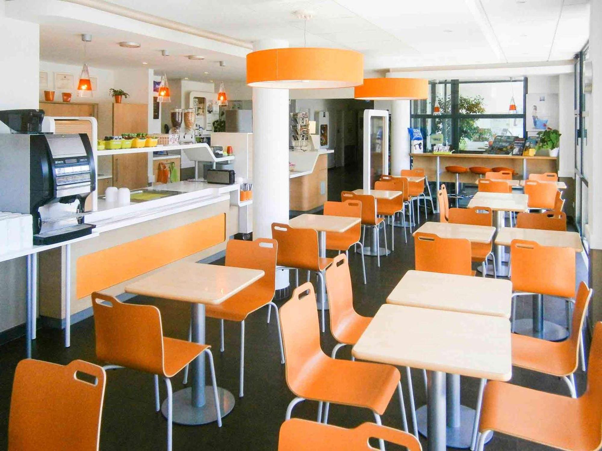 Ibis Budget Tours Nord Luaran gambar